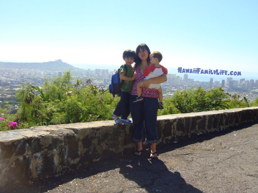 Tantalus drive overlooking diamond head