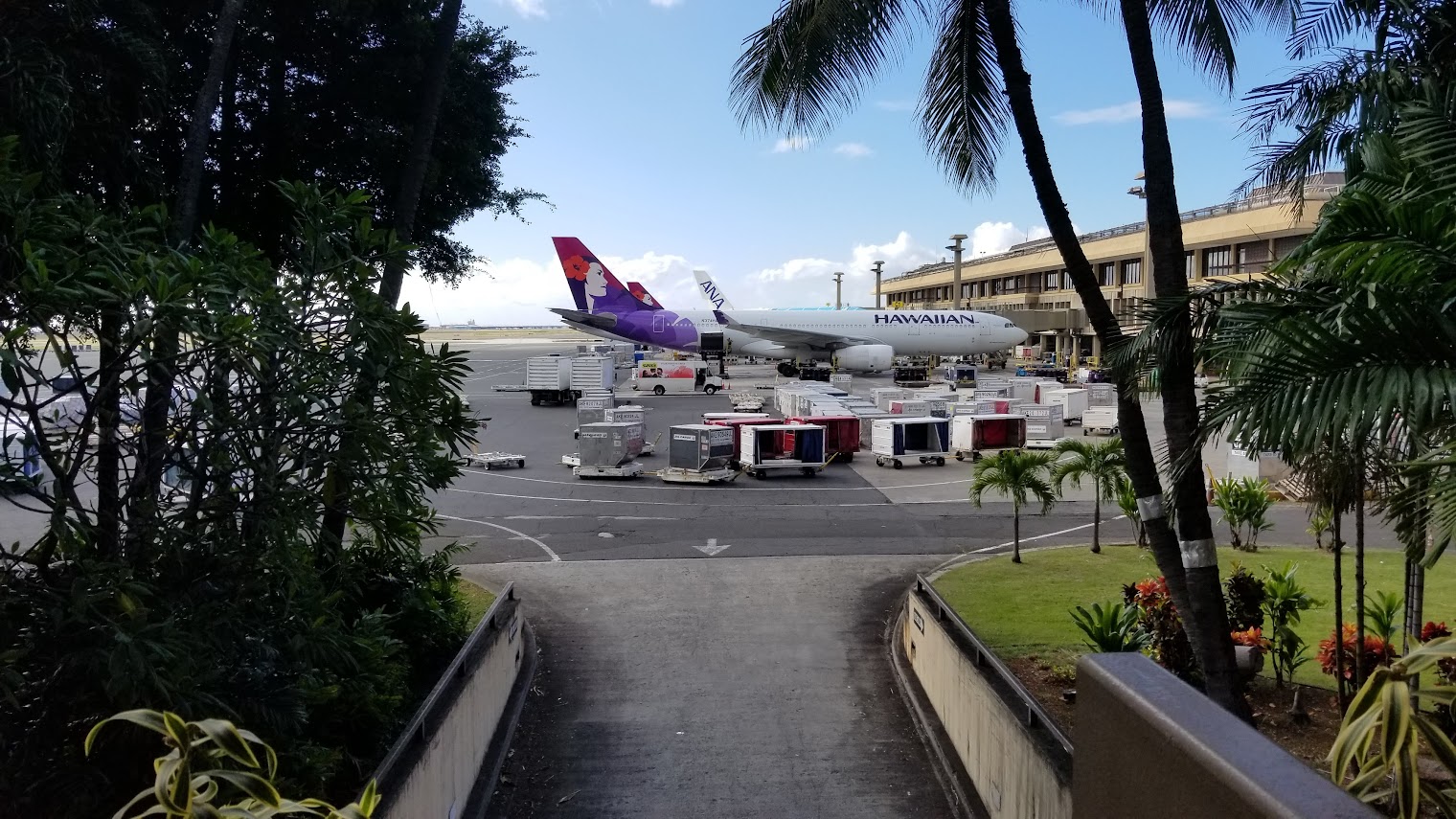 Oahu Airport – Going to Maui – 20200120_102212